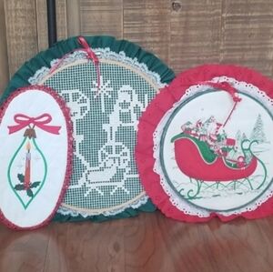 Vintage Christmas Holiday Wall Decor Set Of 3